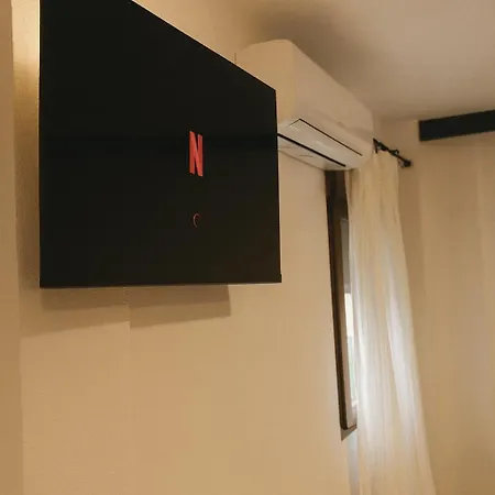 Appartement Cozy En Ruzafa 2-3 Personas Con Aire Acondicionado Y Salida Directa A Terraza *